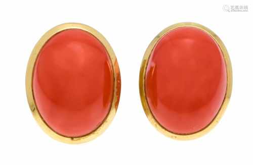 Coral clip ear studs GG 750/000 with 2 oval coral cabochons 20 x 15 mm in good color, L.