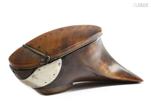 A HORN SNUFF SHOE POSSIBLY SCOTTISH, 19TH CENTURY with brass and white metal mounts, the hinged