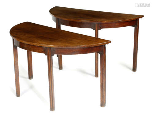 A PAIR OF GEORGE III MAHOGANY CONSOLE TABLES LATE 18TH CENTURY, FORMERLY THE ENDS OF A DINING