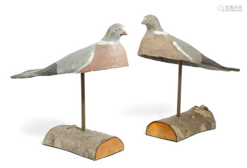 A PAIR OF PAINTED PAPIER-MACHE DECOY PIGEONS POSSIBLY EARLY 20TH CENTURY mounted on a sprung brass