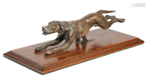 AN AUSTRIAN COLD PAINTED BRONZE RUNNING HOUND DOG DESK PAPERCLIP LATE 19TH / EARLY 20TH CENTURY