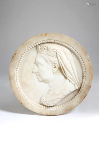 A MARBLE PORTRAIT RELIEF RONDEL OF QUEEN VICTORIA LATE 19TH CENTURY commemorating her Jubilee,