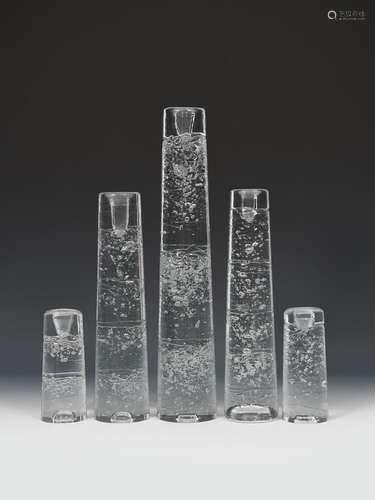 Five Iittala Arkipelago glass candlesticks designed by Timo Sarpaneva, tapering cylindrical clear