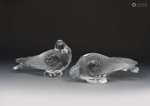 A pair of modern Lalique clear and frosted glass Pigeon table figures, one modelled pecking the