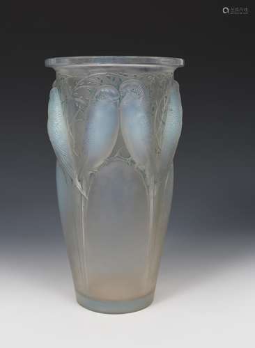 'Ceylan' No.905 a Lalique opalescent glass vase designed by Rene Lalique, modelled in relief,