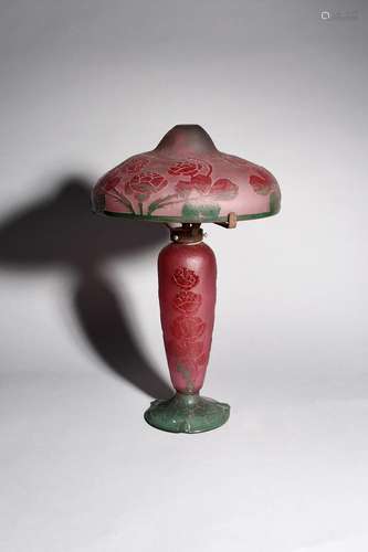 A cameo glass table lamp base and shade in the manner of Schneider Le Verre Francais, pink glass