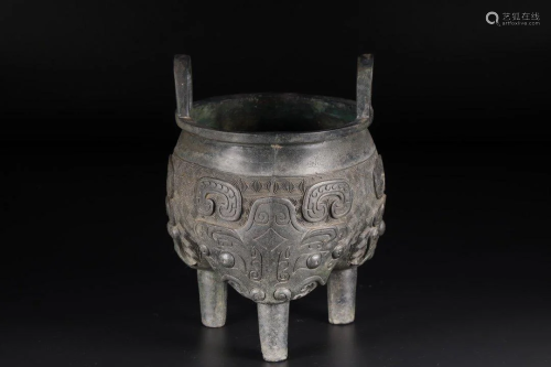 CHINESE TRIPOD BRONZE FOOD VESSEL, DING