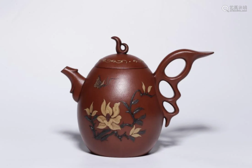 CHINESE 'BUTTERFLY AND FLOWER' ZISHA TEAPOT