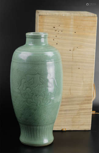 龍泉窯青瓷瓶