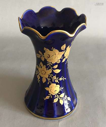 Royal Bavaria Echt Kobalt 24k gold edge&pattern vase