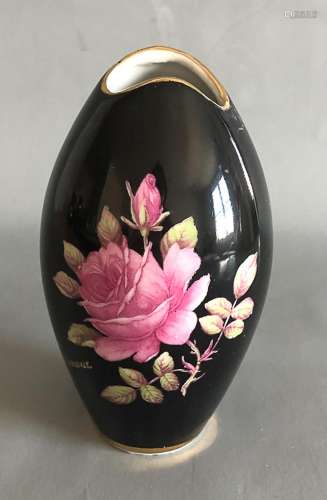 Royal Bavaria SW Germany 24k gold edge rose pattern black vase