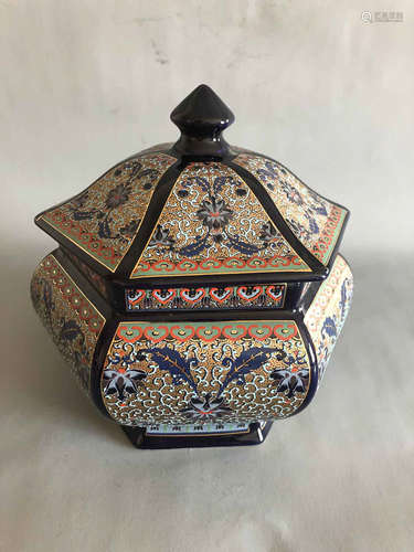 Décor Exclusiv Selection Qualite  gold Enamel six sides Chinese style covered box