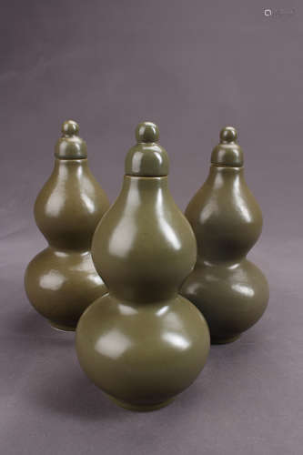 Three Chinese Porcelain Gourd-shaped Vases