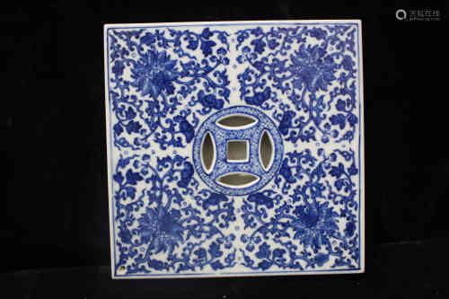 A Chinese Blue and White Porcelain Tea Table