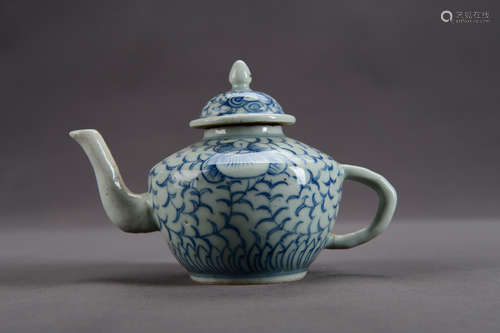 A Chinese Blue and White Porcelain Tea Pot