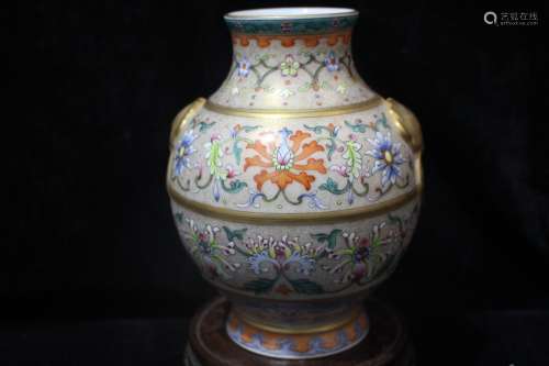 A Chinese Enamel Gilt Porcelain Zun