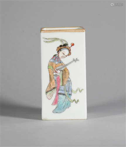 A Famille Rose Brush Holder Qing Dynasty