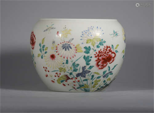 A Famille Rose Floral Washer of Qing Dynasty