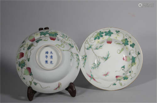 Pair Famille Rose Bamboo Waisted Dish of Qing Dynasty.