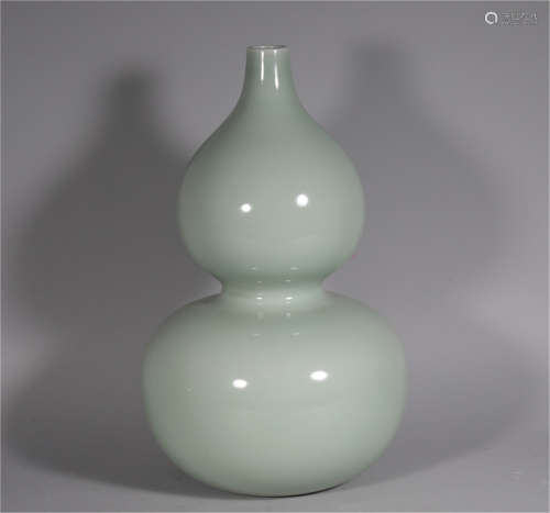 A Celadon Glazed Gourd Shaped Vase