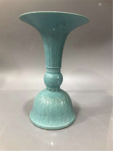 A Turquoise Green Glazed Beaker Vase Qing Dynasty