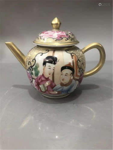 A Famille Rose Teapot of Qing Dynasty.