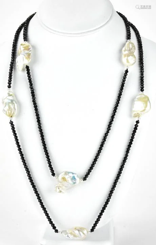 Vintage Black Spinel White Baroque Pearl Necklace