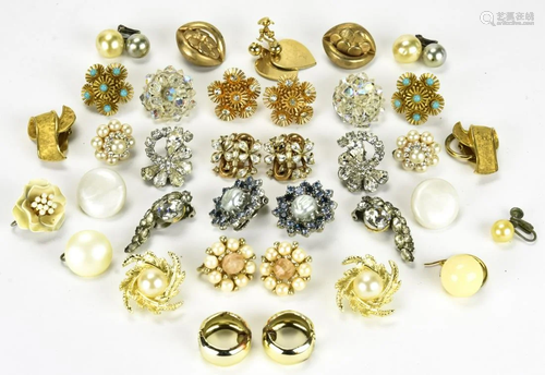 Collection Vintage Costume Jewelry Clip Earrings