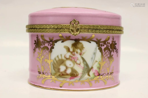 Pink Porcelain Cover Box