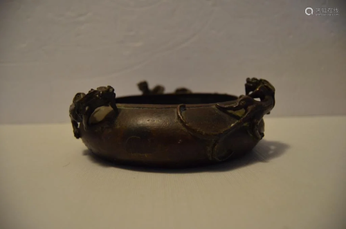Chinese bronze incense burner/mark