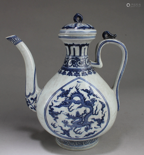 Chinese blue & White Porcelain Wine Pot