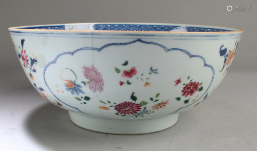 Antique Chinese Famille Rose Porcelain Bowl