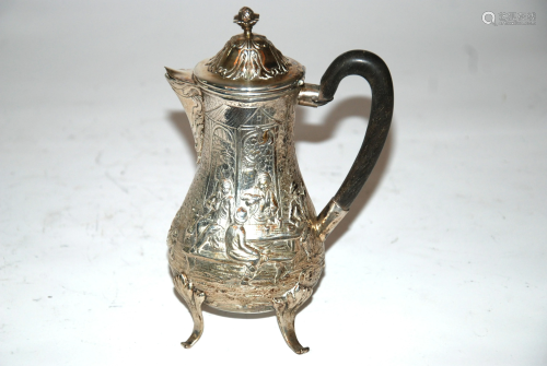 antica caffettiera in argento sbalzato h 18cm