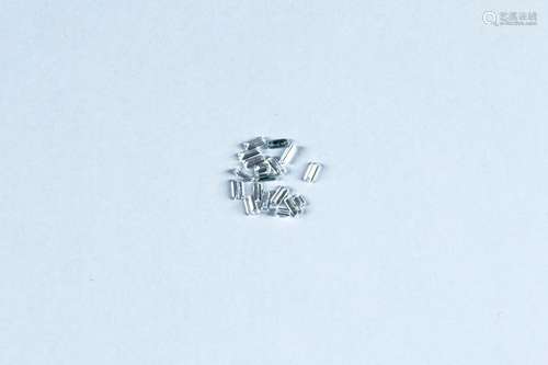 Lot De Dix Huit Diamants Taill…