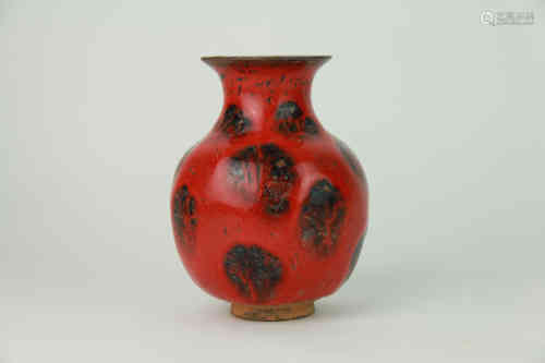 A Chinese Red Glazed Porcelain Vase 