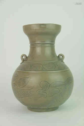 A Chinese Porcelain Vase