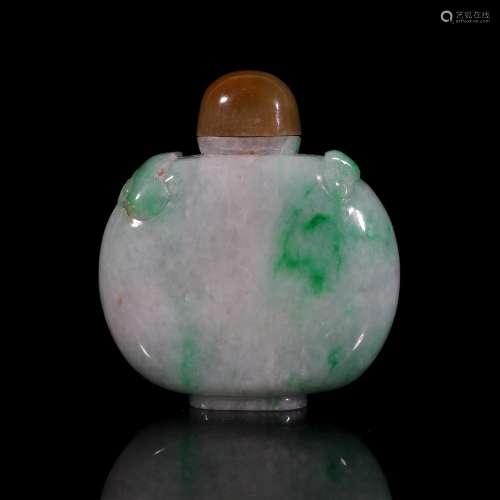 A Chinese Jadeite Snuff Bottle