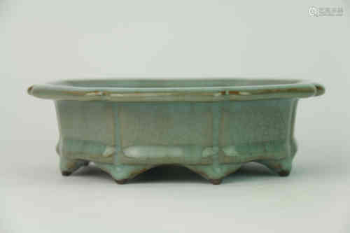 A Chinese Porcelain Basin