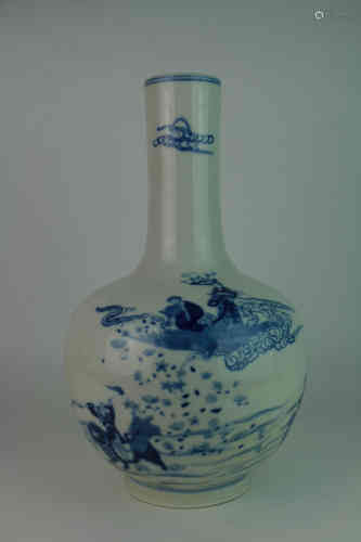 A Chinese Blue and White Porcelain Vase