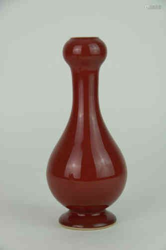 A Chinese Red Glazed Porcelain Garlic-mouthed Vase