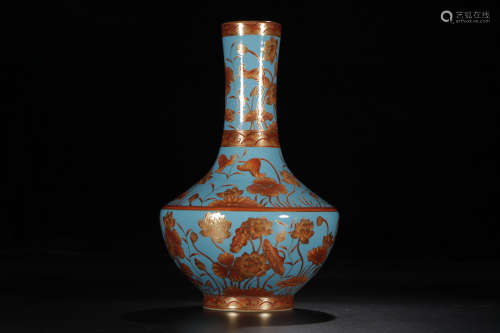 A Chinese Turquoise Iron Red Floral Porcelain Vase