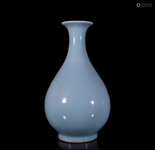 A Chinese Porcelain Yuhuchunping