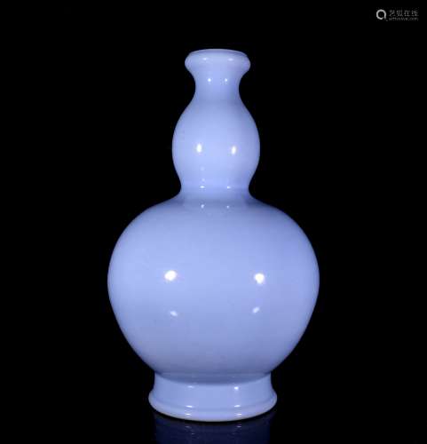 A Chinese Azure Glazed Porcelain Gourd-shaped Vase
