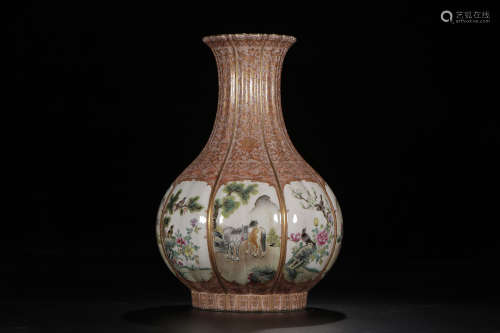 A Chinese Famille Rose Gilt Floral Porcelain Vase