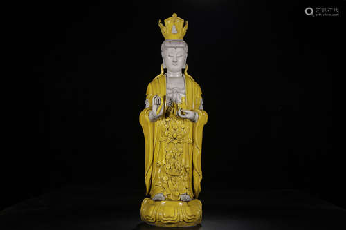 A Chinese Yellow Glazed Porcelain Guanyin