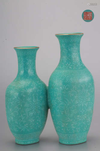 A Turquoise Green Glazed Double Vase