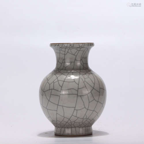 A Ge-type Zun Vase