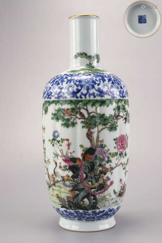 A Famille Rose Birds and Phoenix Mallet Vase