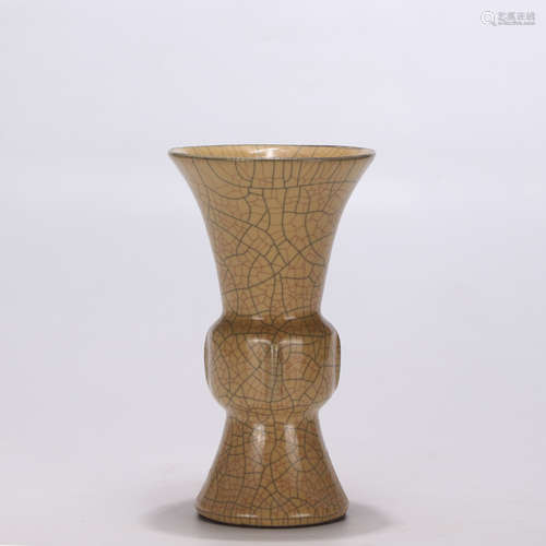 A Ge-type Beaker Vase