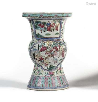 China Large baluster-shaped porcelain vase (